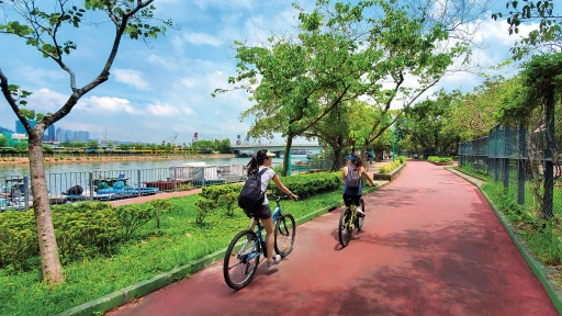 image for article 香港最佳的单车路线以及如何通过虚拟现实在香港骑行
