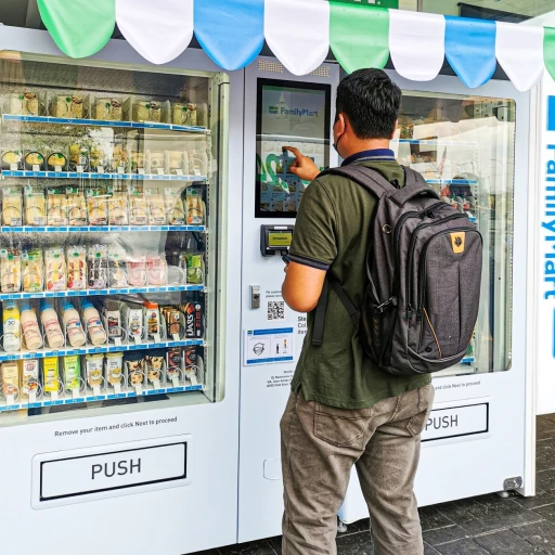 image for article FamilyMart 在马来西亚设立首台智能 自动贩卖机