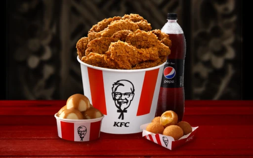 image for article KFC 想把你最感人的 《一句话》 打印在他们的　肯德基炸鸡桶　上！