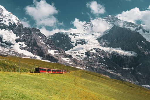 image for article Jungfraujoch: What to Expect at The Top of Europe