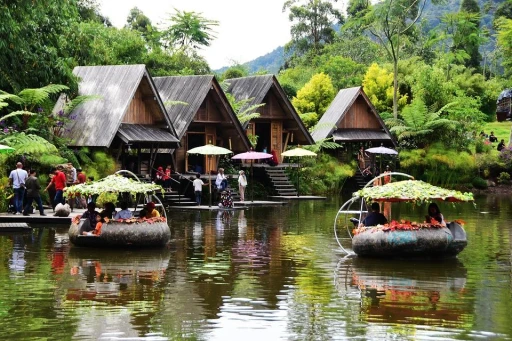 image for article A Guide to Bandung’s Stunning Natural Attractions and Heritage Sites